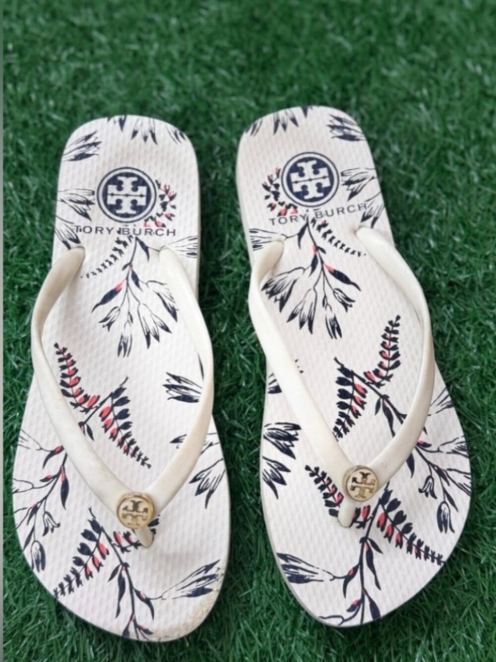 Tory Burch Leaf Print‎ Sandals Size 6